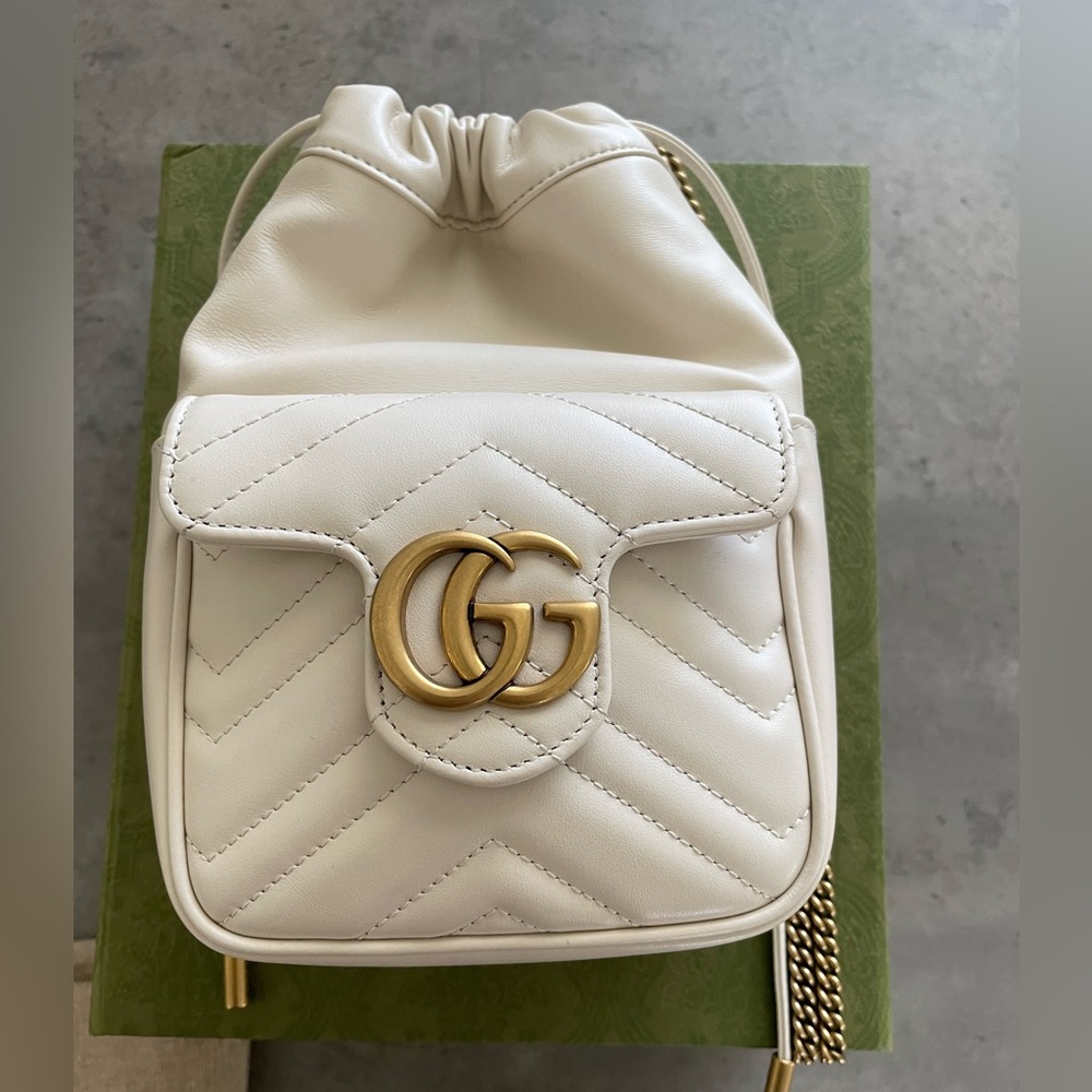 GG Marmont mini bucket bag